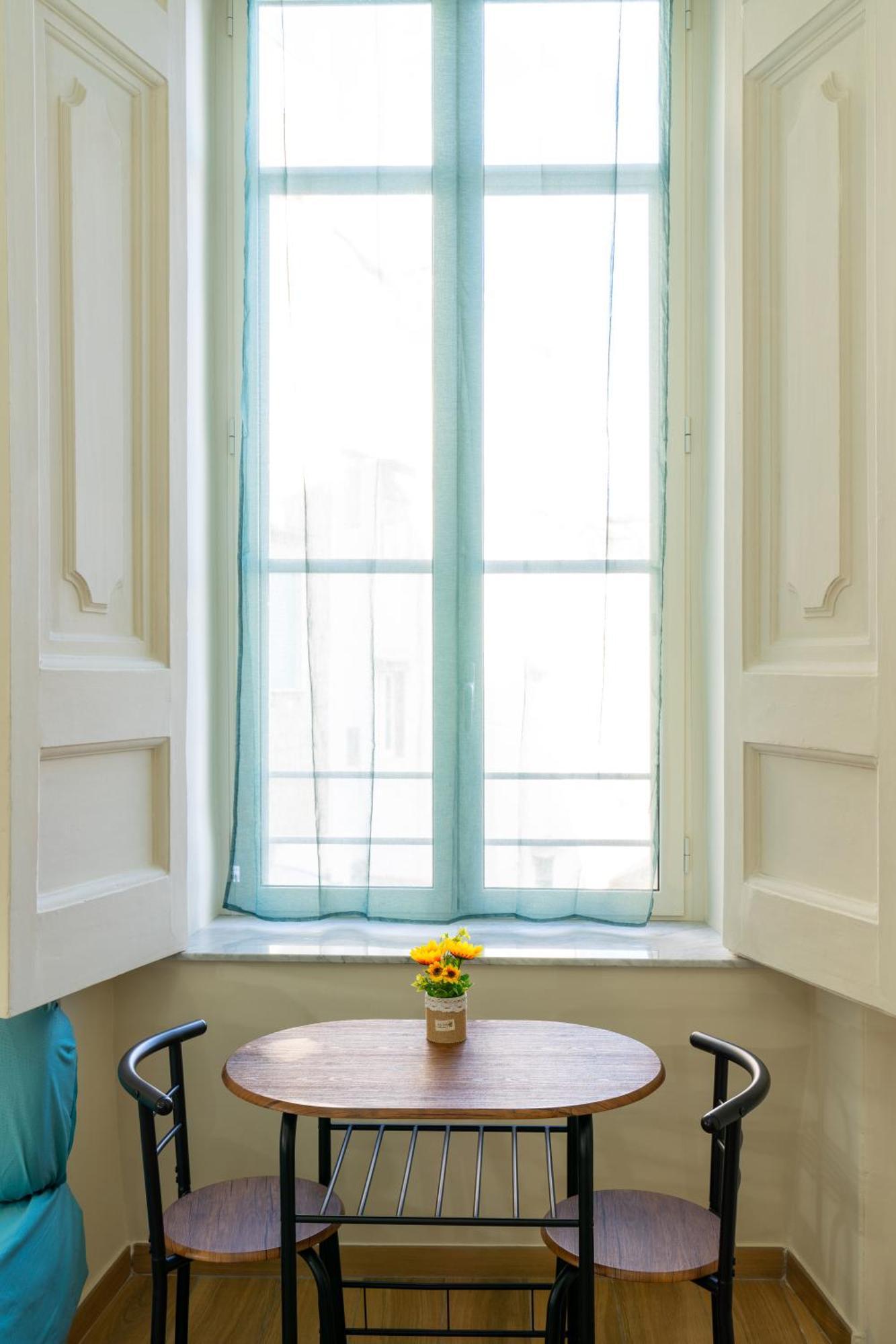 B&B Palazzo Sersale Napoli Esterno foto